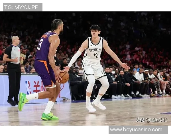 篮网与太阳激战正酣球迷热议比赛精彩瞬间与战术分析